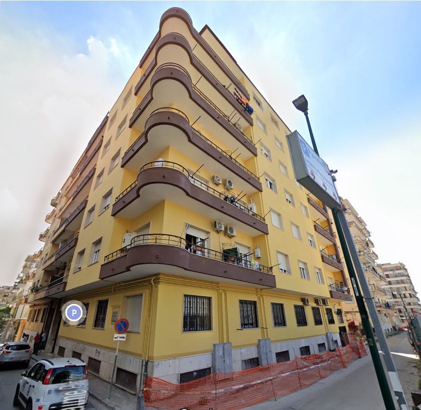 Edificio condominiale durante lavori sulle parti comuni